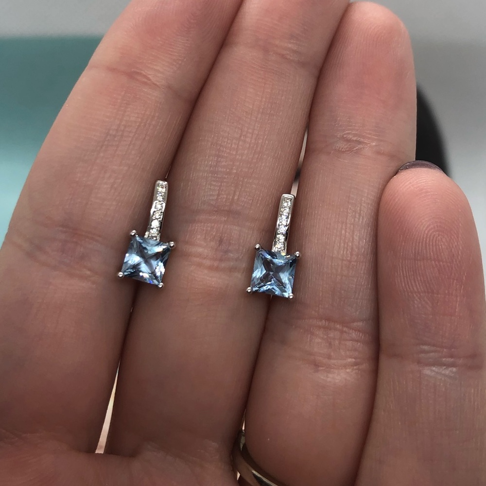 Blue Topaz Silver Earrings - Picture 4 of 5